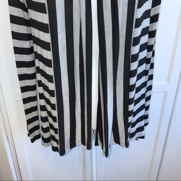 Nordstrom Lush Black Stripe Rayon Blend Stretch Cardigan Med Career Officecore - Picture 6 of 10